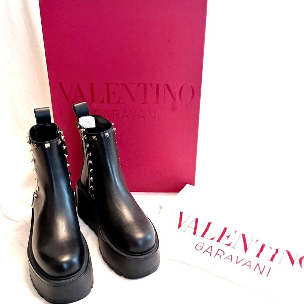 Valentino Garavani Black Leather Studded Chelsea Booties